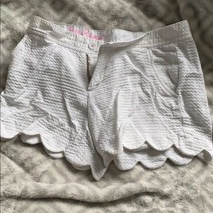 Scalloped Lily Pulitzer Short